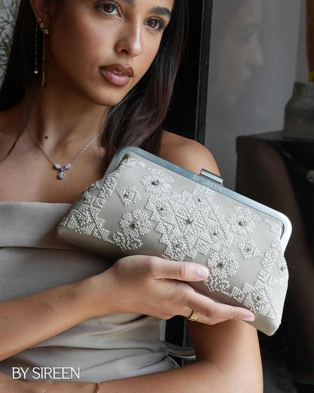 City & Sea handbag showcase